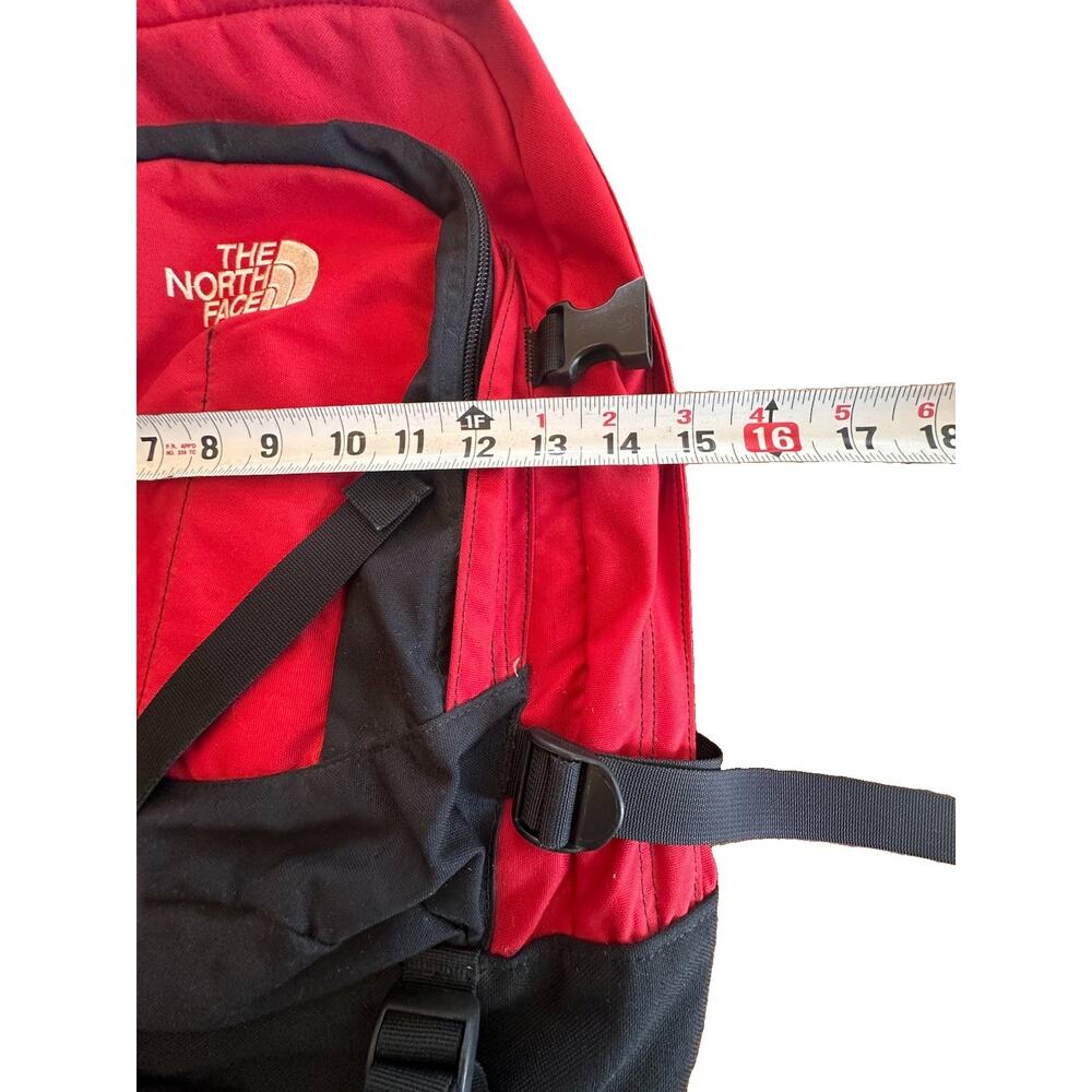 The North Face - Hot Shot Vintage Backpack - Red - Picture 8 of 9